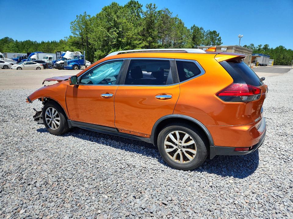Photo 2 from auction – 2017 NISSAN ROGUE with VIN JN8AT2MT2HW147879