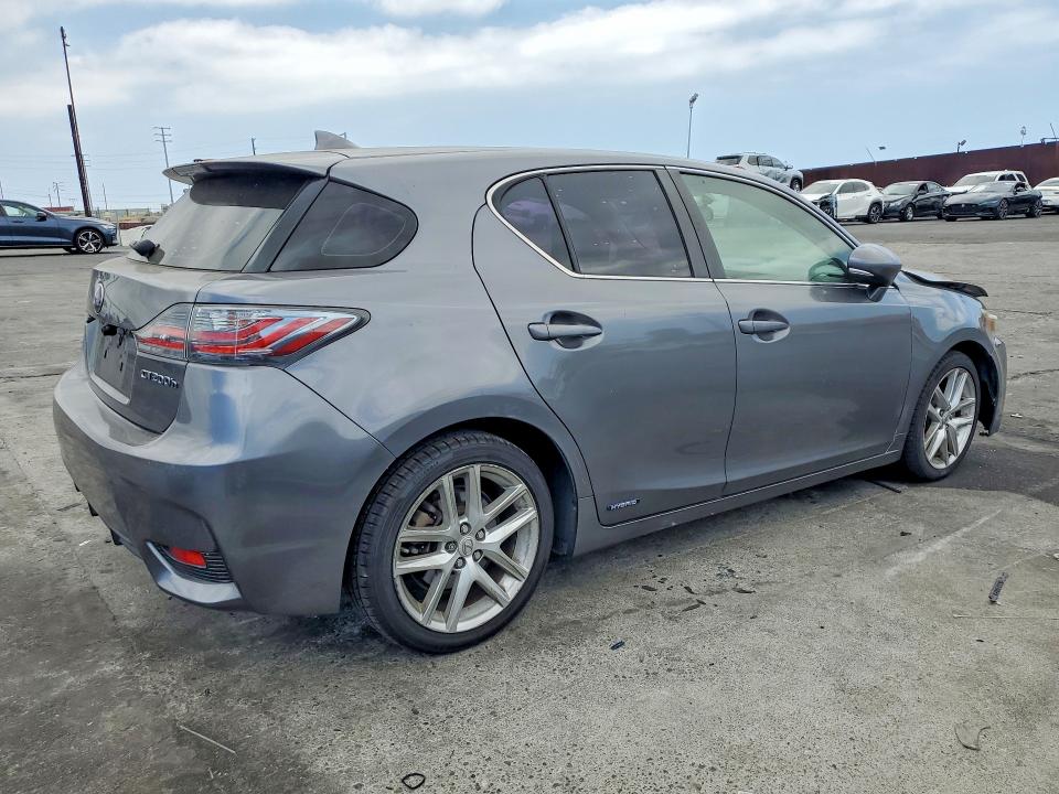 Photo 3 from auction – 2015 LEXUS CT with VIN JTHKD5BH4F2226440