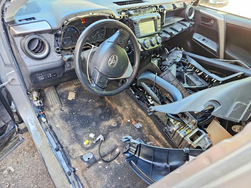 Photo 8 from auction – 2018 TOYOTA RAV4 with VIN JTMBFREV0JJ200811