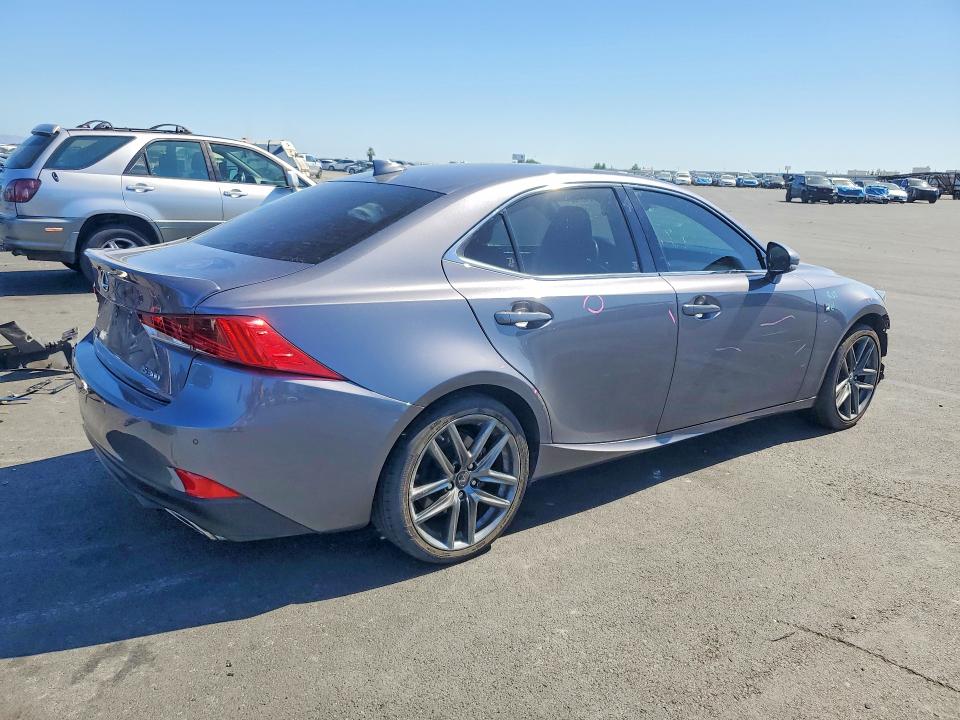 Photo 3 from auction – 2018 LEXUS IS with VIN JTHBA1D20J5069359