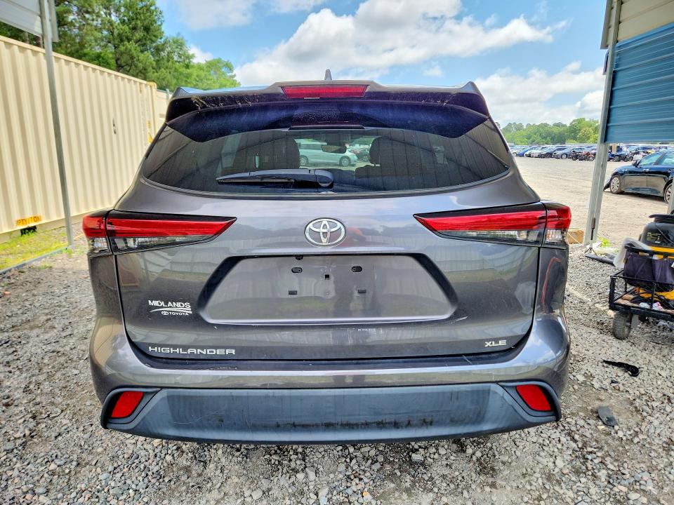 Photo 6 from auction – 2022 TOYOTA HIGHLANDER with VIN 5TDGZRAH3NS128928