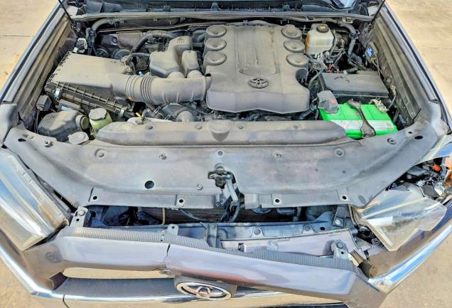 Photo 12 from auction – 2019 TOYOTA 4RUNNER with VIN JTEBU5JRXK5637566