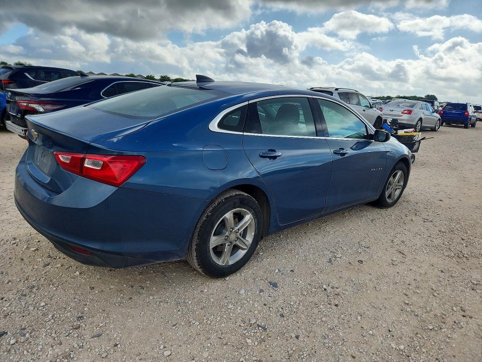 Photo 3 from auction – 2024 CHEVROLET MALIBU with VIN 1G1ZC5ST9RF242825