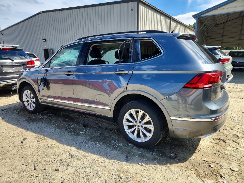 Снимка 2 от търг – 2018 VOLKSWAGEN TIGUAN с VIN 3VV2B7AX7JM123673