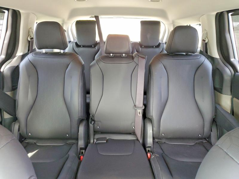 Photo 10 from auction – 2026 KIA CARNIVAL with VIN KNDNC5K37T6627605