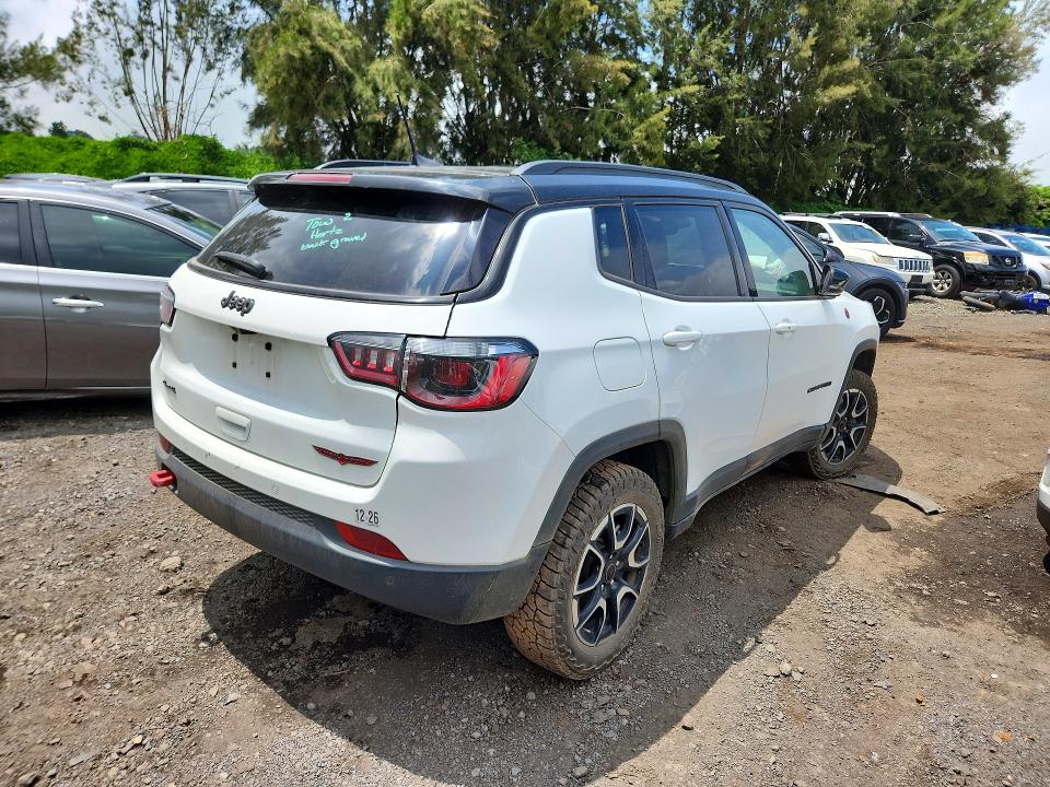 Фото 3 с аукциона – 2025 JEEP COMPASS с VIN 3C4NJDDN9ST525385