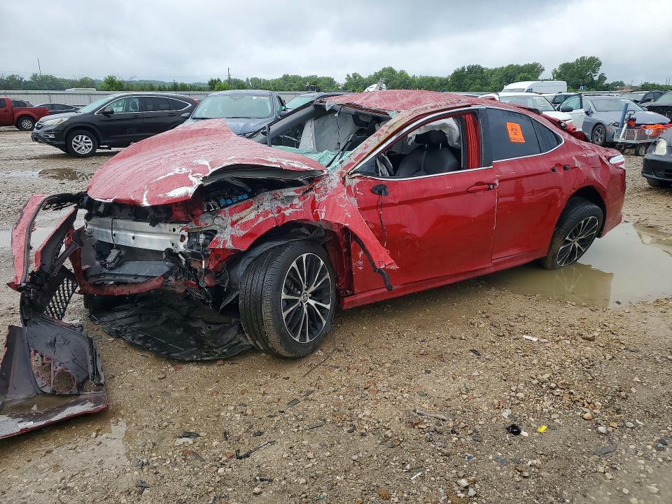 TOYOTA CAMRY 2020 with VIN 4T1G11AK2LU377780 - Photo from auction