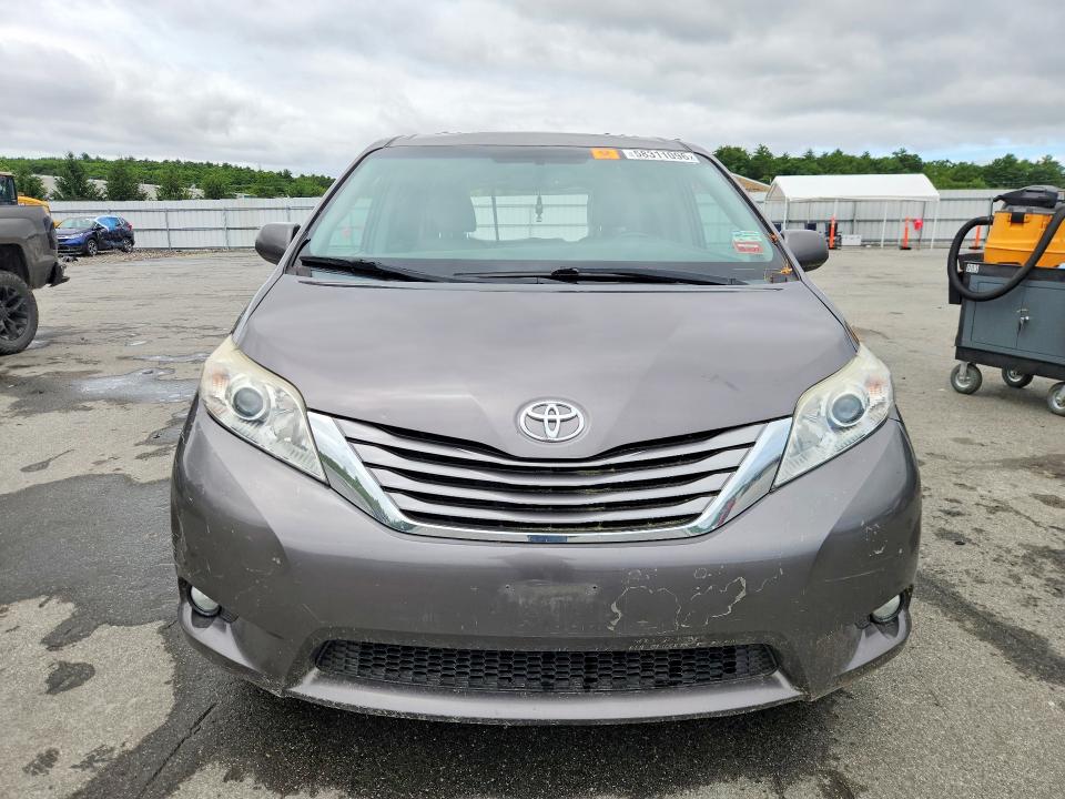 Photo 5 from auction – 2015 TOYOTA SIENNA with VIN 5TDYK3DC7FS683484