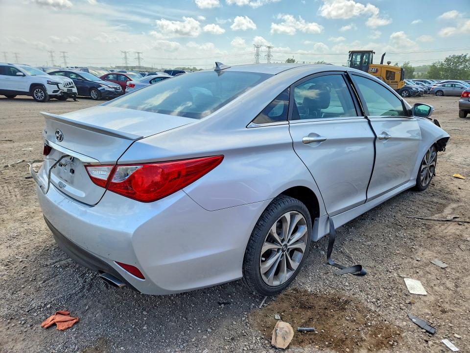 Photo 3 from auction – 2014 HYUNDAI SONATA with VIN 5NPEC4AC6EH885750