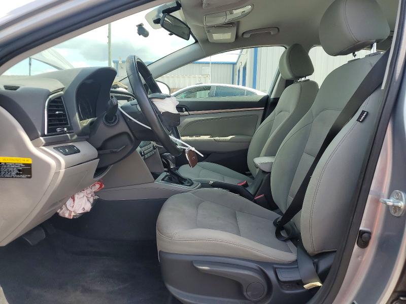 Снимка 7 от търг – 2017 HYUNDAI ELANTRA с VIN 5NPD84LF1HH056173