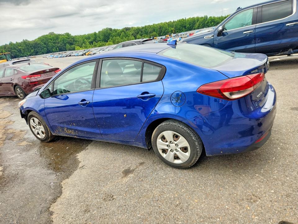 Photo 2 from auction – 2018 KIA FORTE with VIN 3KPFK4A71JE210476