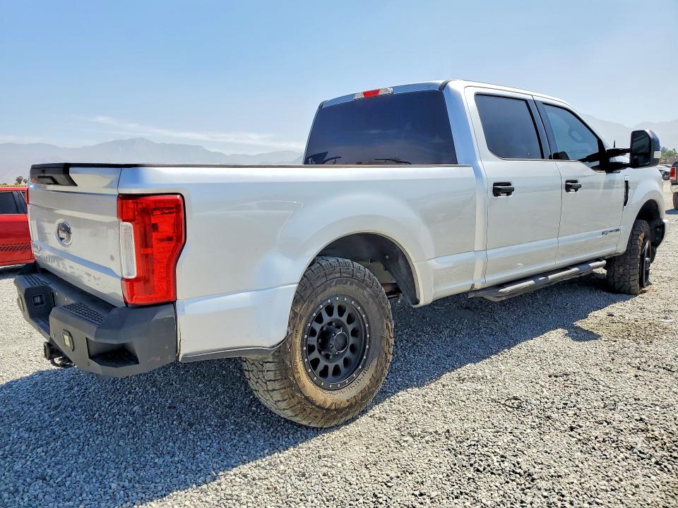 Photo 3 from auction – 2019 FORD F250 with VIN 1FT7W2BT4KEF57709