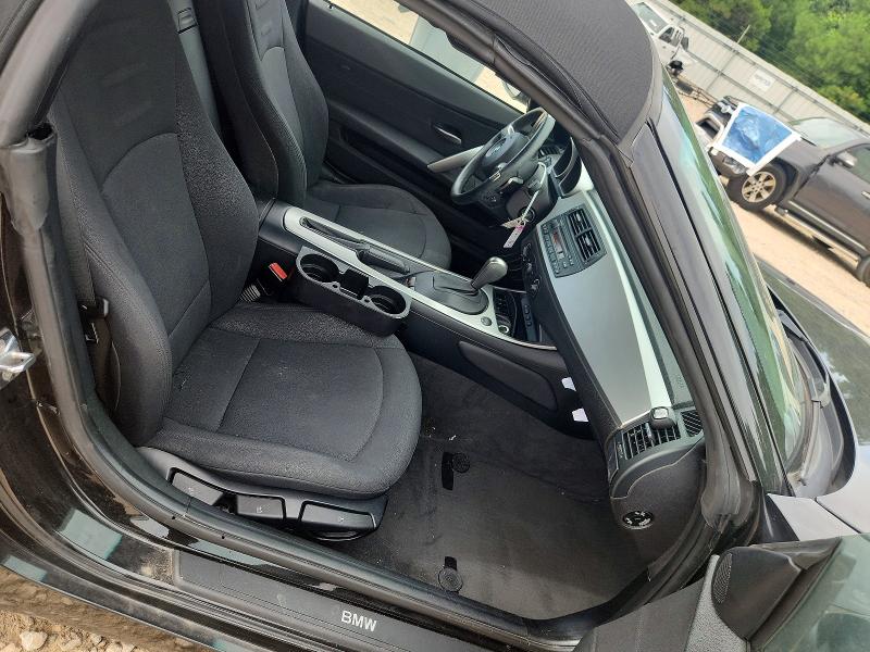 Photo 10 from auction – 2006 BMW Z4 with VIN 4USBU335X6LW69433