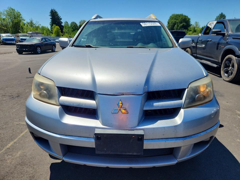 Photo 5 from auction – 2006 MITSUBISHI OUTLANDER with VIN JA4LZ41F46U037643