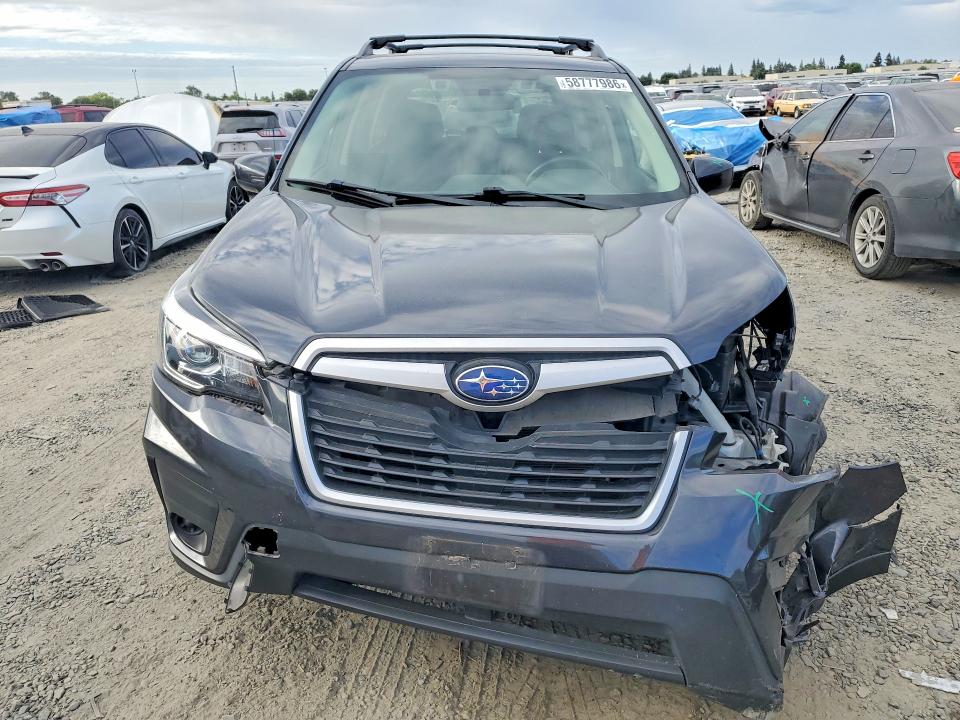 Photo 5 from auction – 2019 SUBARU FORESTER with VIN JF2SKAEC3KH421826