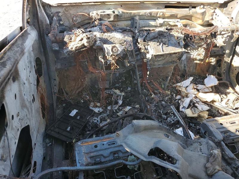 Photo 8 from auction – 2013 TOYOTA COROLLA with VIN 5YFBU4EE5DP162033