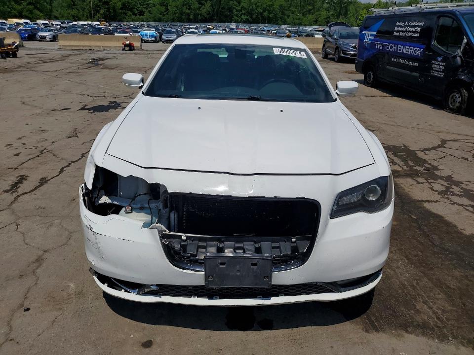 Photo 5 from auction – 2015 CHRYSLER 300 with VIN 2C3CCAGG8FH892343