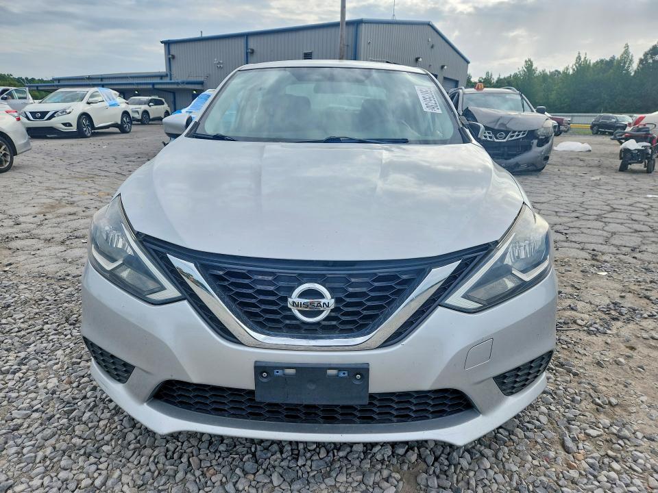 Photo 5 from auction – 2017 NISSAN SENTRA with VIN 3N1AB7AP3HY305502