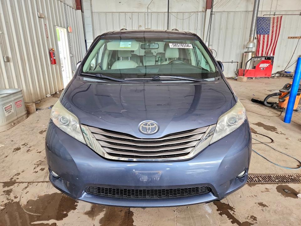 Photo 5 from auction – 2015 TOYOTA SIENNA with VIN 5TDYK3DC9FS599490