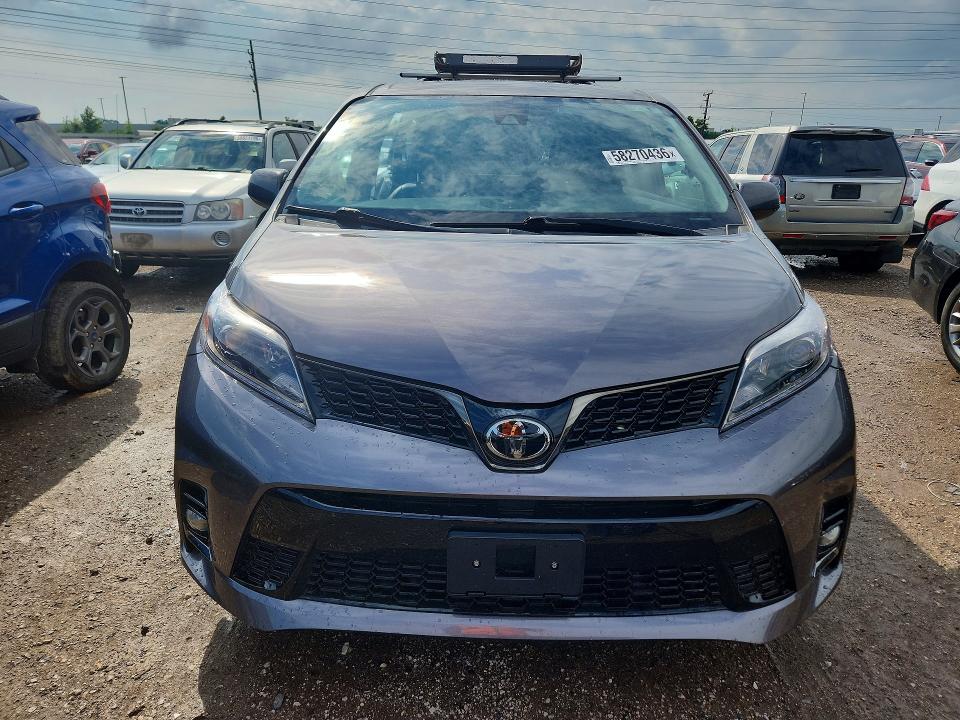 Photo 5 from auction – 2018 TOYOTA SIENNA with VIN 5TDXZ3DC7JS959257