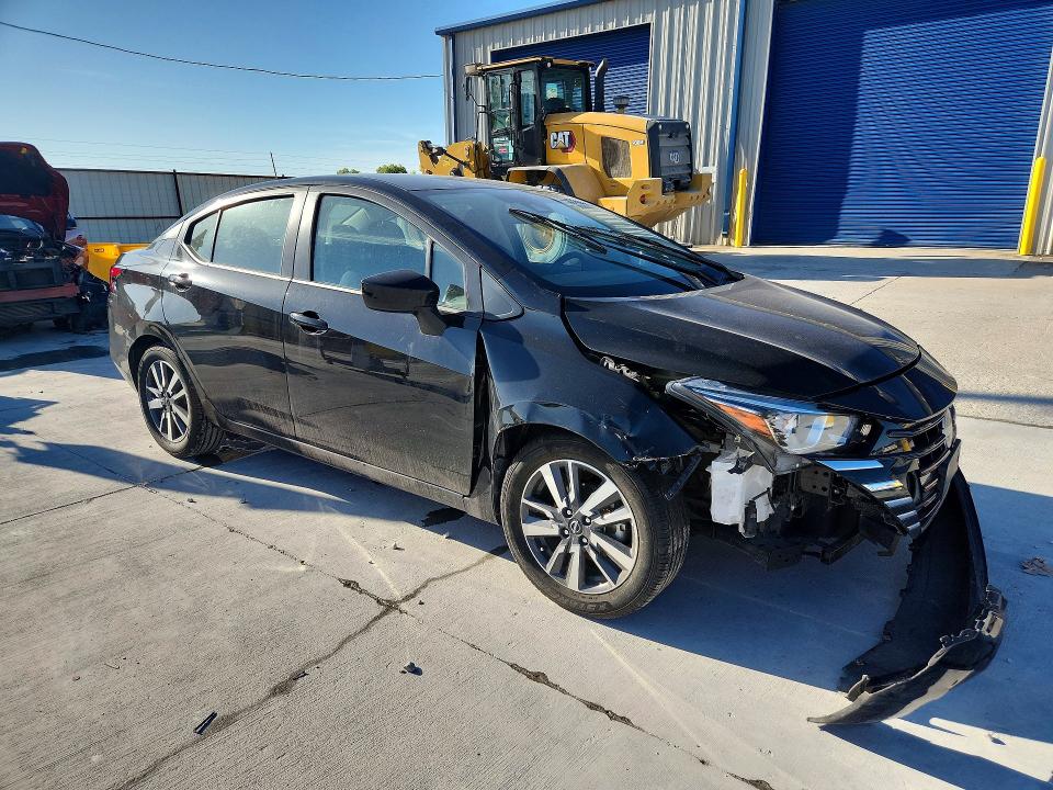 Photo 4 from auction – 2023 NISSAN VERSA with VIN 3N1CN8EV3PL826150