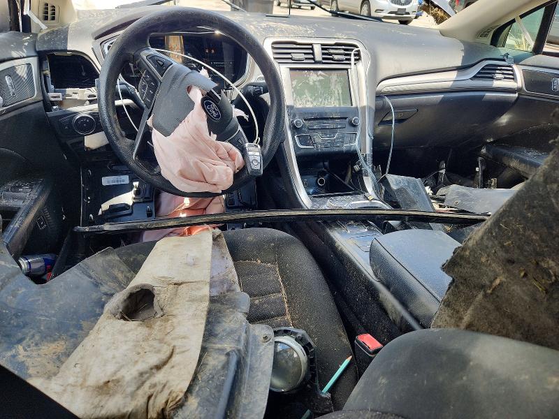 Photo 8 from auction – 2018 FORD FUSION with VIN 3FA6P0LU9JR175259