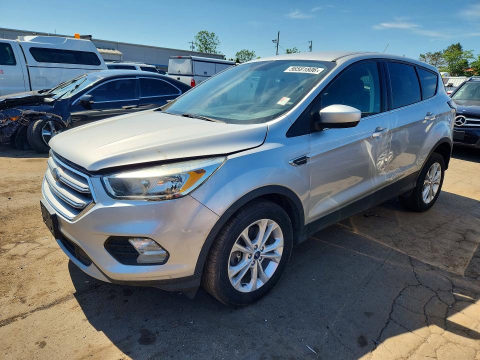 FORD ESCAPE 2017 with VIN 1FMCU9GD9HUD95598 - Photo from auction