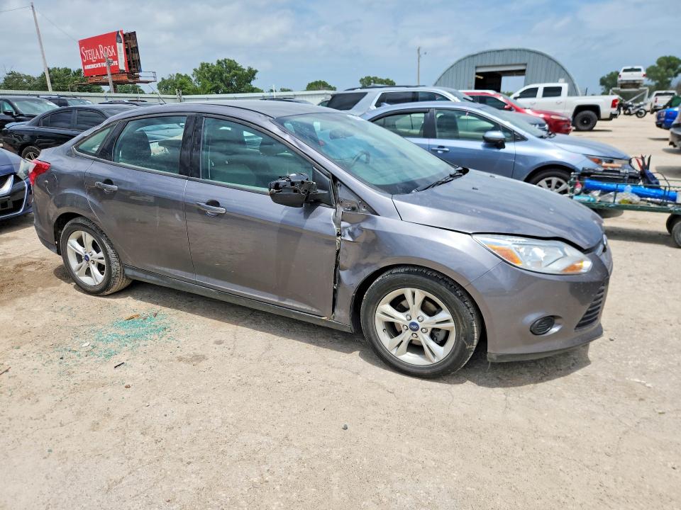 Photo 4 from auction – 2014 FORD FOCUS with VIN 1FADP3F23EL218646