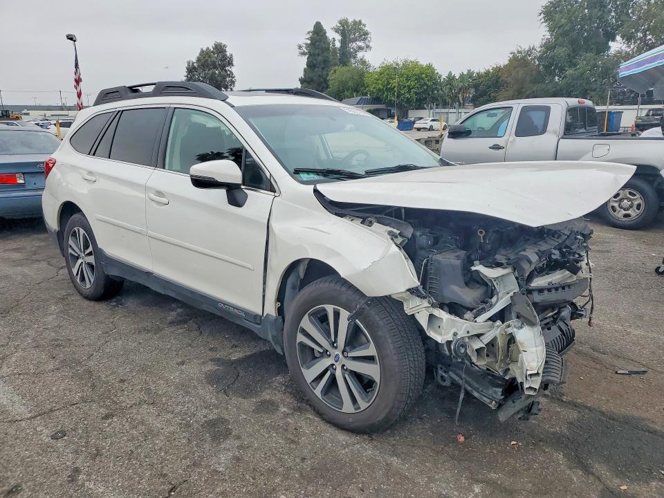 Photo 4 from auction – 2018 SUBARU OUTBACK with VIN 4S4BSAKC7J3279944