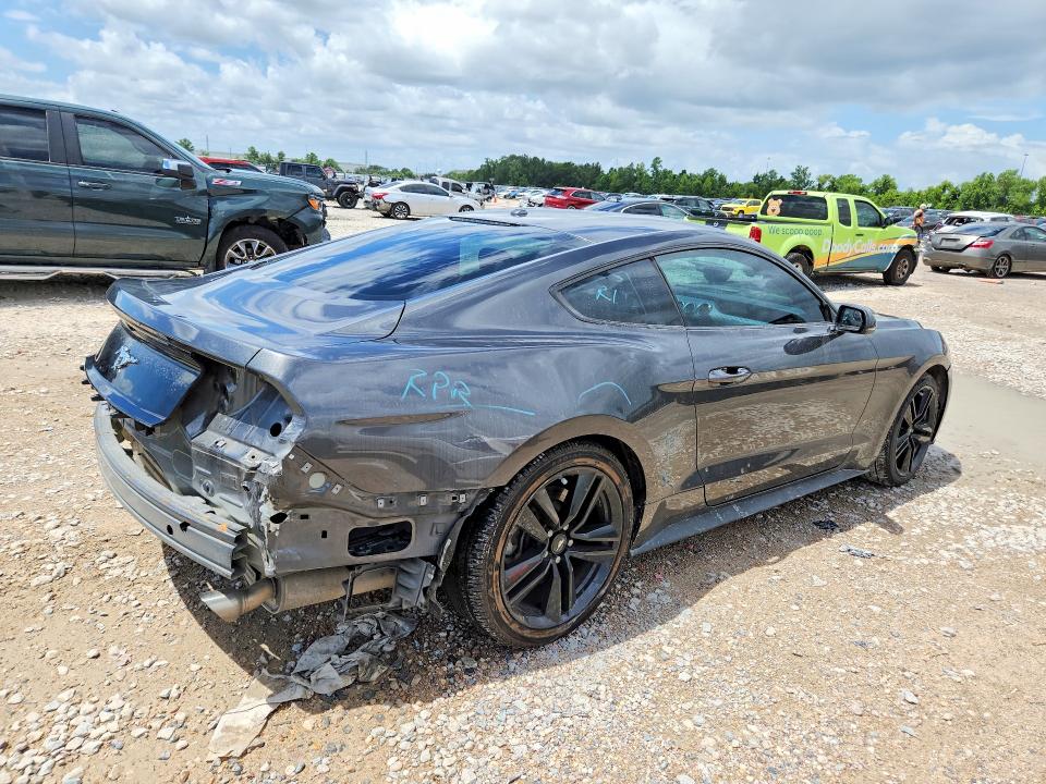 Photo 3 from auction – 2017 FORD MUSTANG with VIN 1FA6P8TH0H5286684