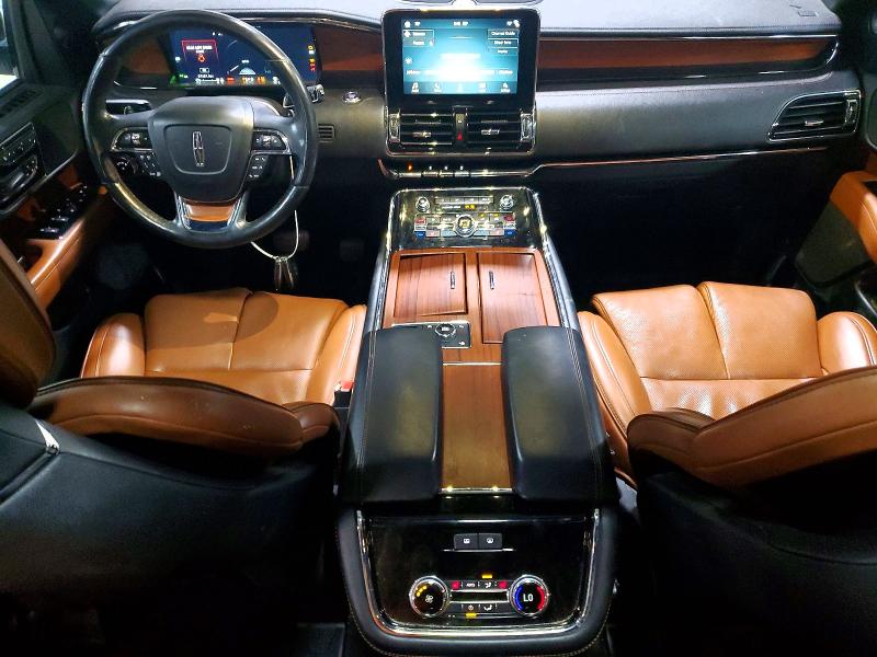 Photo 8 from auction – 2019 LINCOLN NAVIGATOR with VIN 5LMJJ2LT5KEL18343