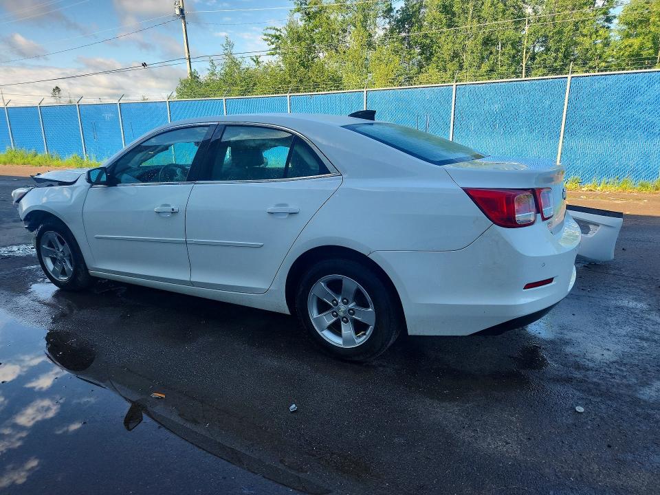 Photo 2 from auction – 2015 CHEVROLET MALIBU with VIN 1G11B5SL9FF238849