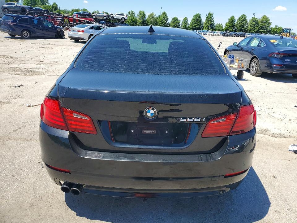 Photo 6 from auction – 2012 BMW 528 with VIN WBAXH5C50CDW10521