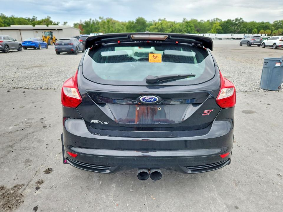 Photo 6 from auction – 2013 FORD FOCUS with VIN 1FADP3L95DL330171