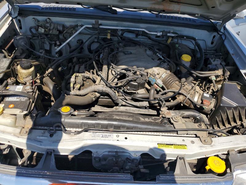 Photo 11 from auction – 2000 NISSAN FRONTIER with VIN 1N6ED26Y3YC376590
