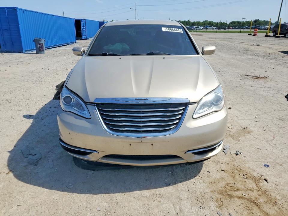 Photo 5 from auction – 2014 CHRYSLER 200 with VIN 1C3CCBBG2EN144920