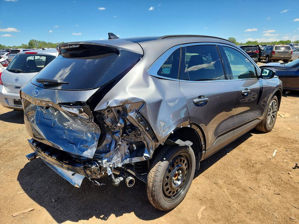 Photo 3 from auction – 2026 FORD ESCAPE with VIN 1FMCU0E14TUA18495