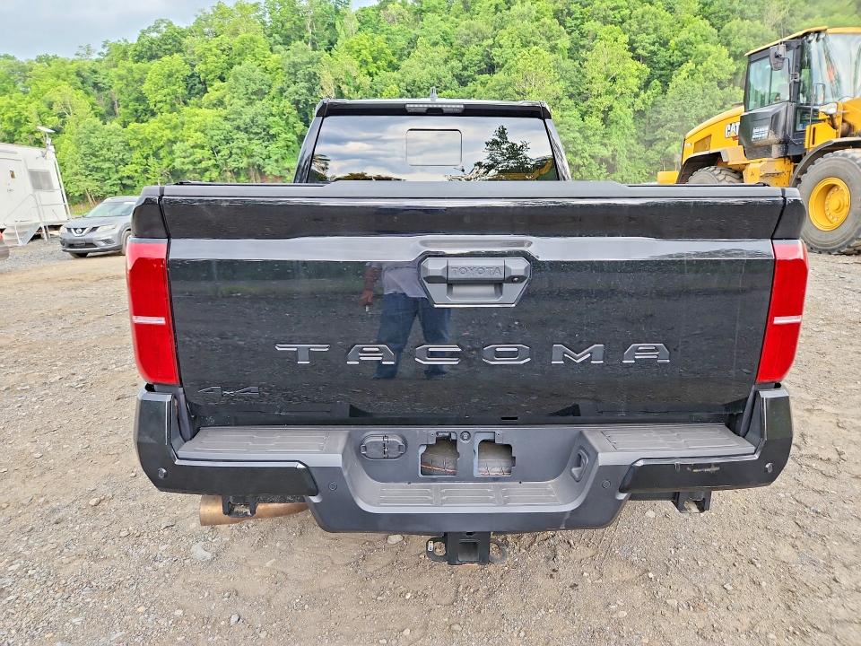 Photo 6 from auction – 2025 TOYOTA TACOMA with VIN 3TMLB5JN5SM202816