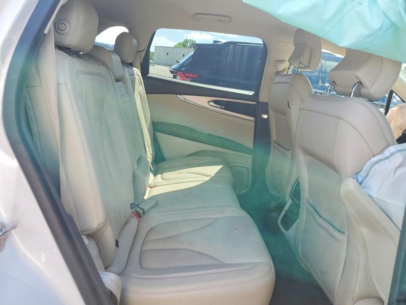 Photo 11 from auction – 2016 LINCOLN MKX with VIN 2LMTJ8KR6GBL27712