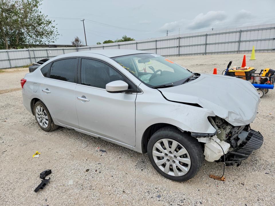 Photo 4 from auction – 2018 NISSAN SENTRA with VIN 3N1AB7AP0JY307410