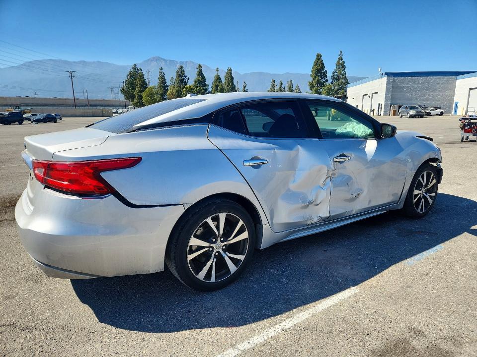 Photo 3 from auction – 2016 NISSAN MAXIMA with VIN 1N4AA6AP2GC433575