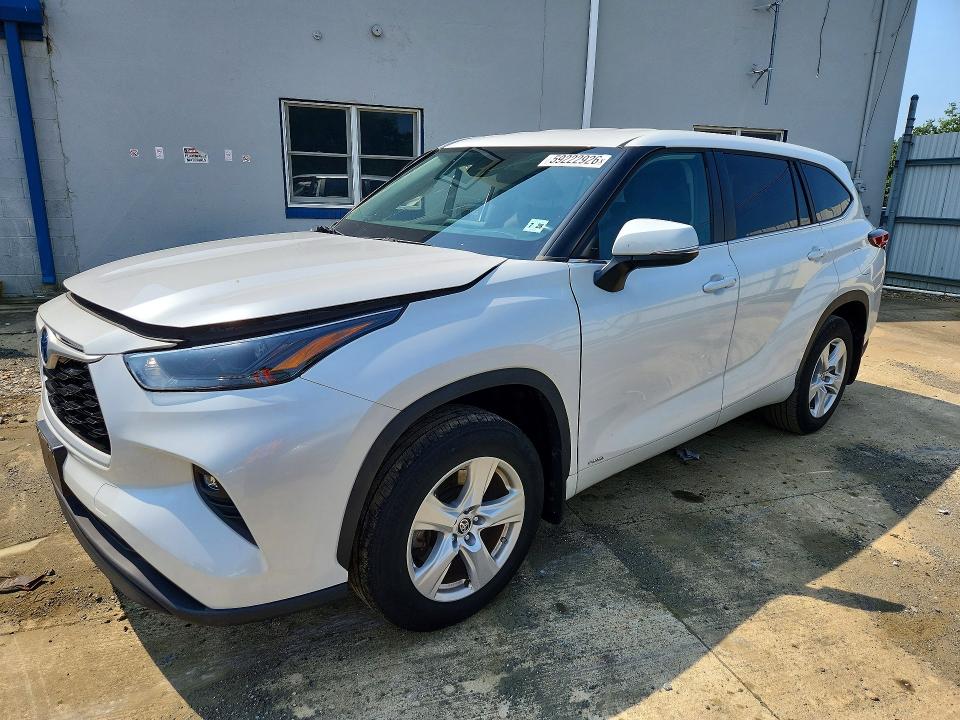 TOYOTA HIGHLANDER 2023 with VIN 5TDBBRCH5PS130968 - Photo from auction