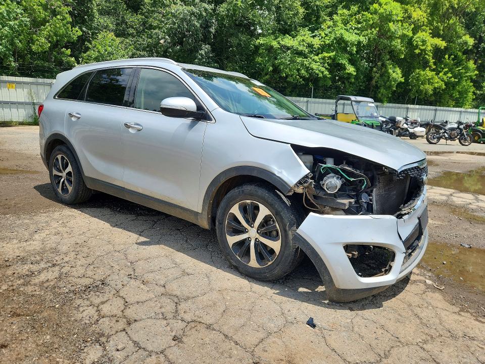 Photo 4 from auction – 2016 KIA SORENTO with VIN 5XYPH4A50GG183882
