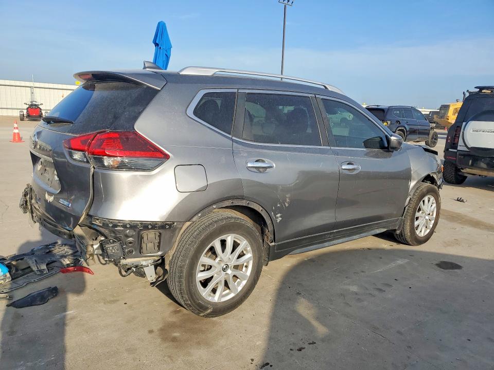 Photo 3 from auction – 2019 NISSAN ROGUE with VIN JN8AT2MT3KW502324