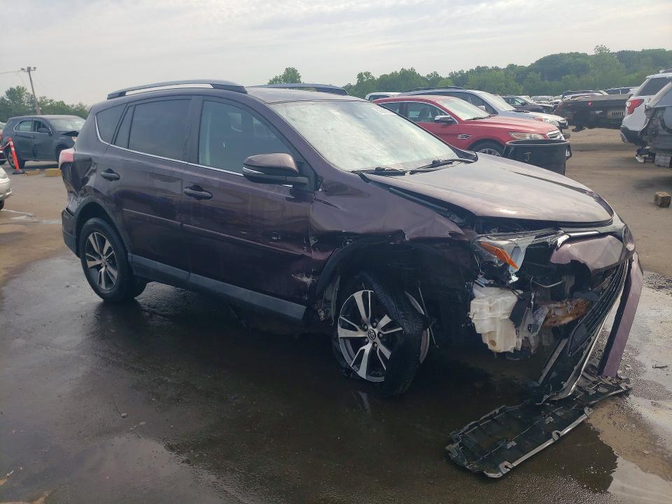 صورة رقم 4 من المزاد - 2018 TOYOTA RAV4 مع VIN 2T3RFREV4JW812817