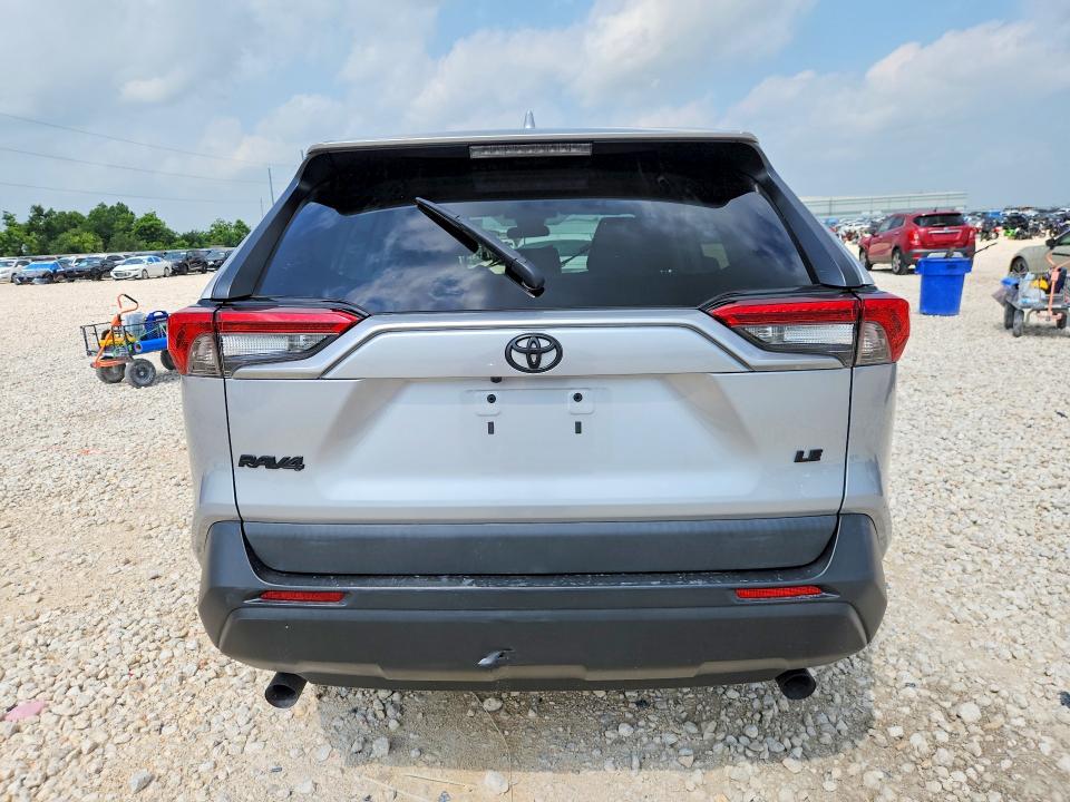 Photo 6 from auction – 2021 TOYOTA RAV4 with VIN 2T3H1RFV2MW178355