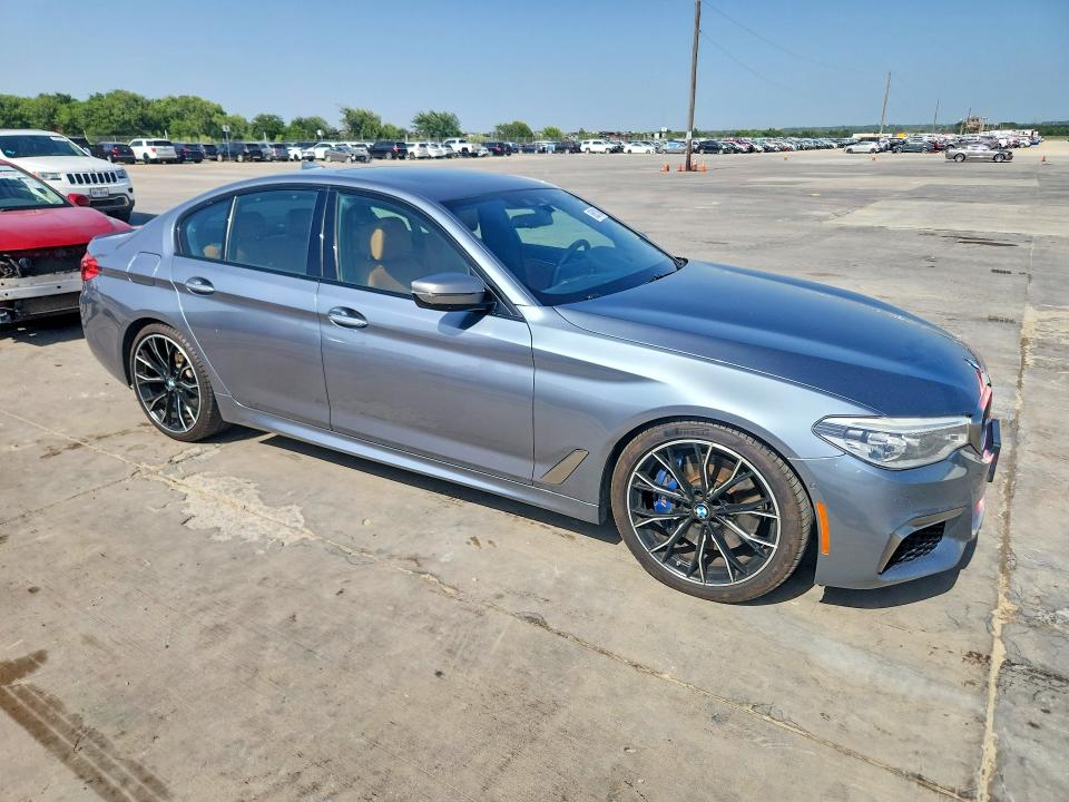 Photo 4 from auction – 2018 BMW M550XI with VIN WBAJB9C5XJB035786