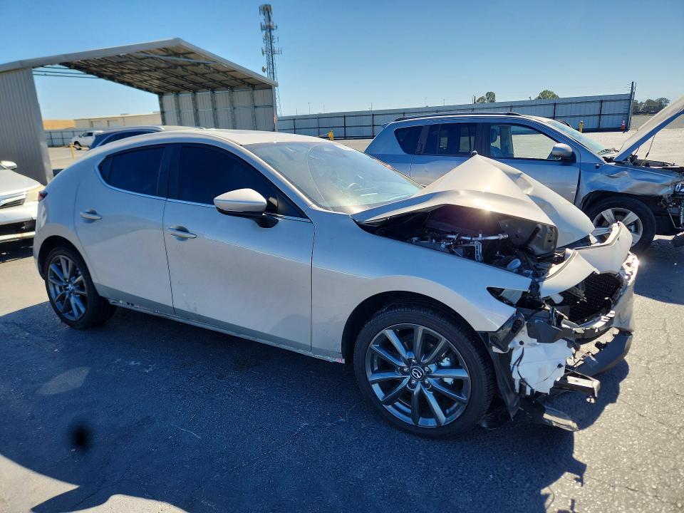 Photo 4 from auction – 2025 MAZDA 3 with VIN JM1BPALM5S1770748