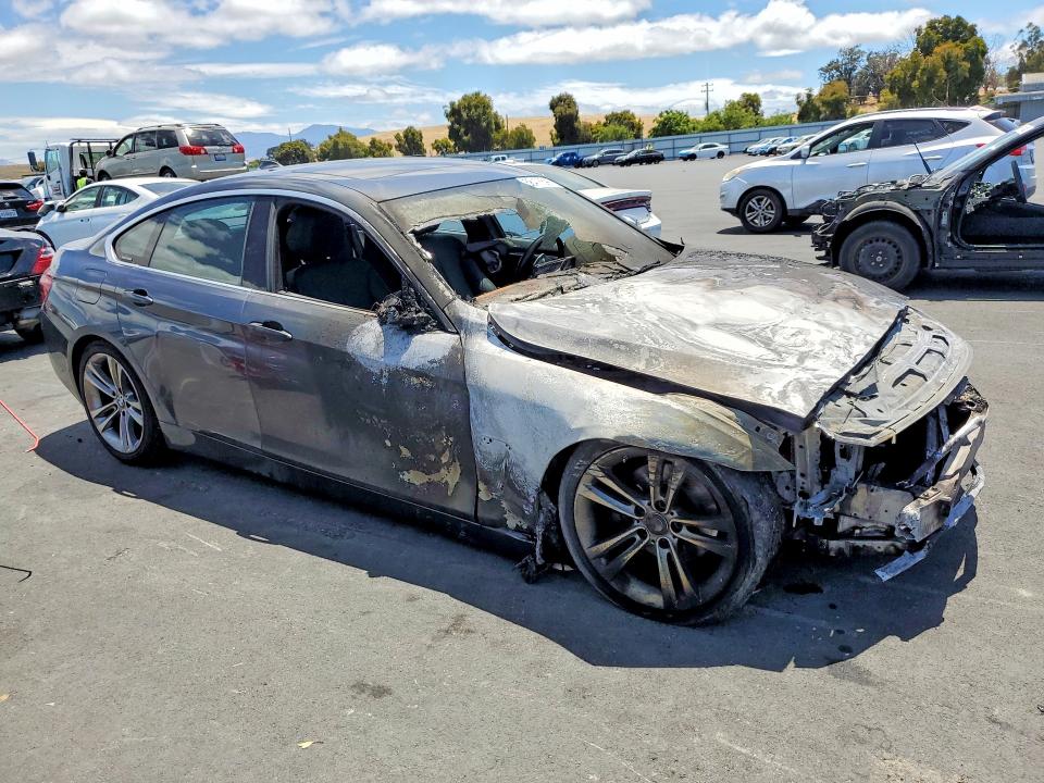 Photo 4 from auction – 2018 BMW 430I with VIN WBA4J1C51JBG79181