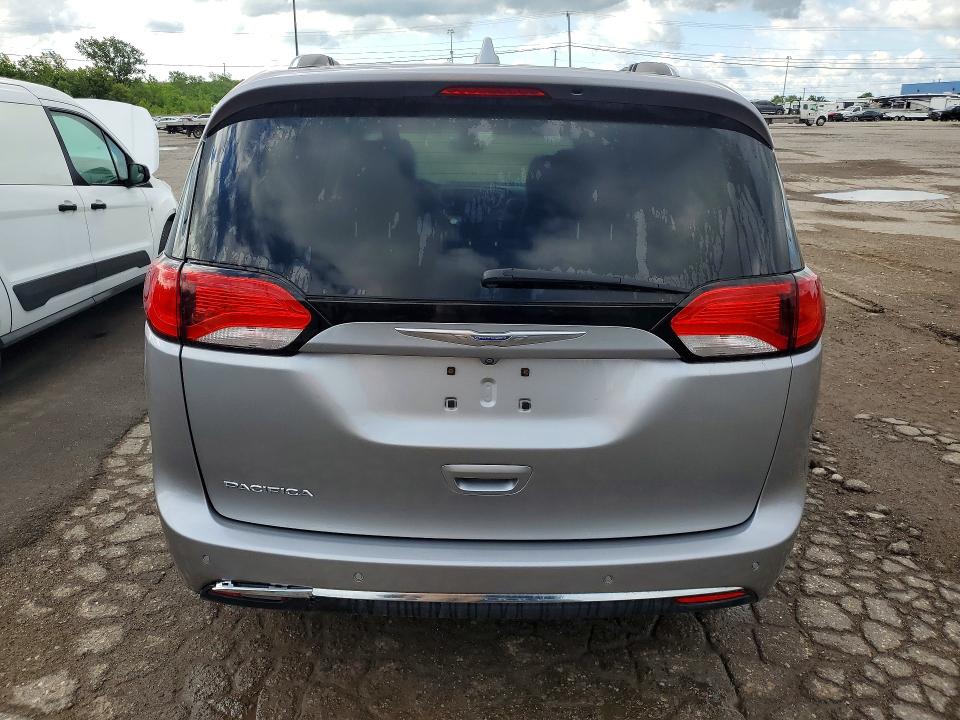 Photo 6 from auction – 2017 CHRYSLER PACIFICA with VIN 2C4RC1EG3HR614150